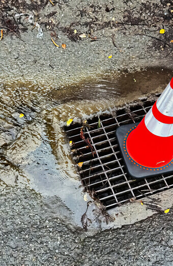 https://blockeddrainshighgate.com.au/uploads/2025/07/stormwater-drains-60987.jpg